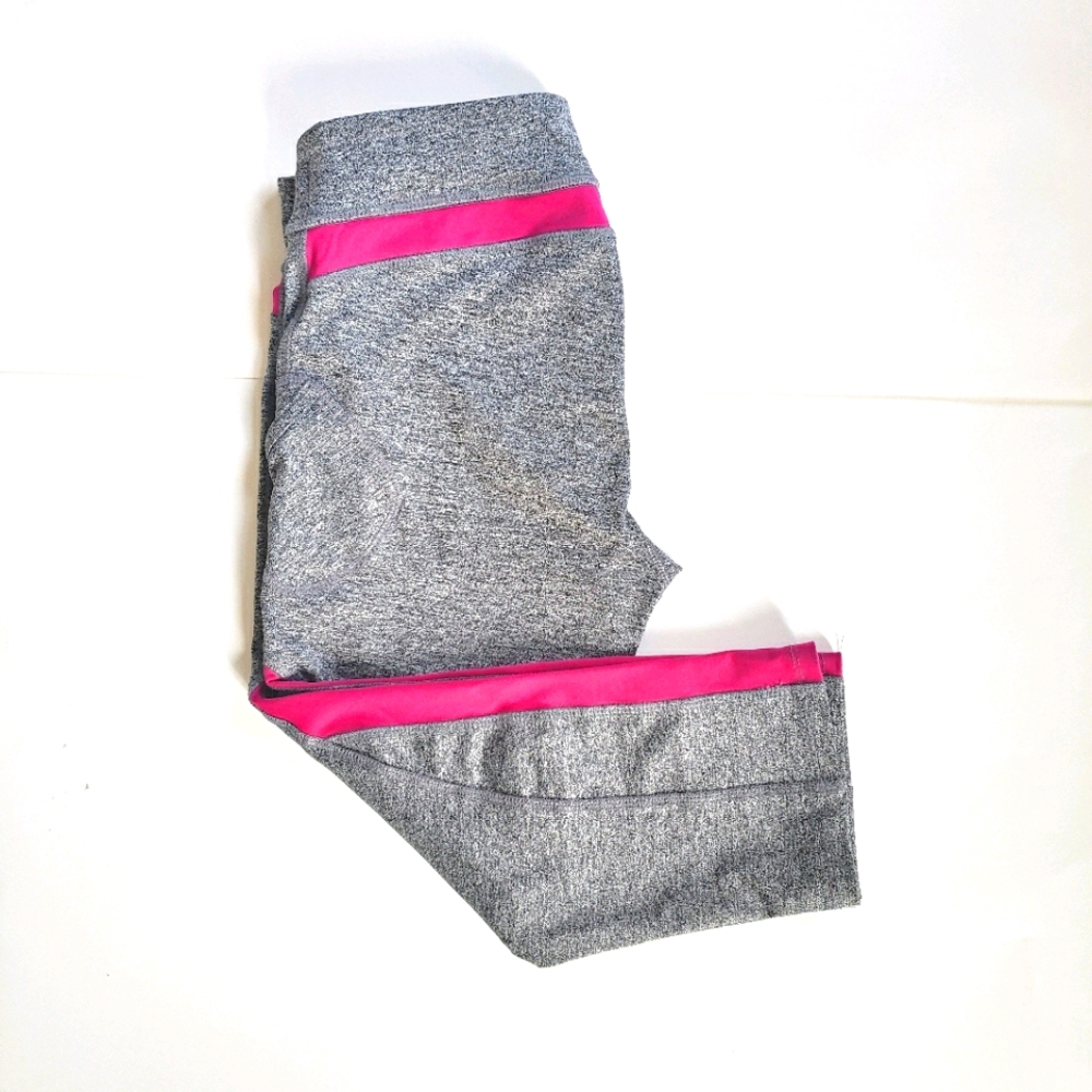 Forever 21 Athletic Capri Leggings Grey Magenta Size S